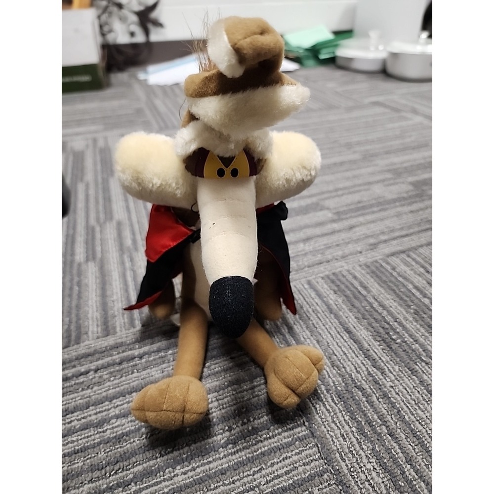 Vintage Looney Tunes Wile E Coyote Seated w/ Dracula Cape Plush 1998